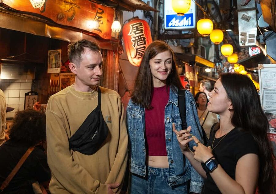 Tokyo: Shinjuku Nightlife Tour with Karaoke and Bar Hopping - Omoide Yokocho: a strong first stop