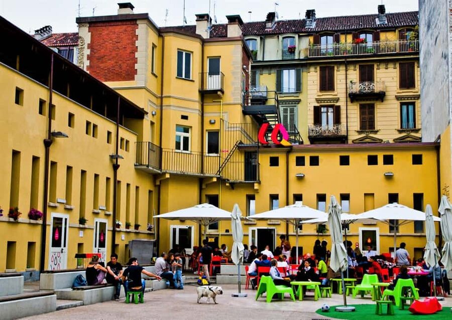 Turin Guided Bar Crawl in the Old Town - Why San Salvario works for a bar crawl
