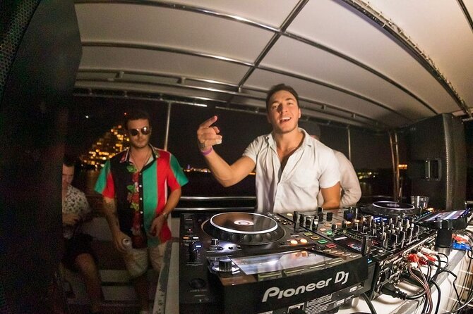 Ultimate Party in Miami : Boat Party, Party Bus & Nightclub - Timing problems and changing schedules
