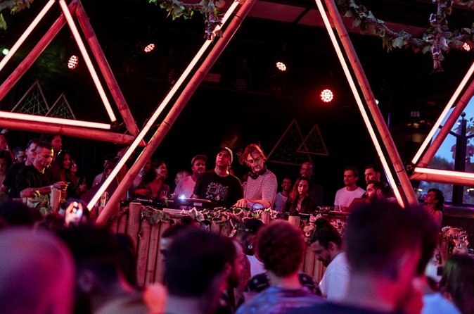 Ultimate South Beach Bar Crawl in Miami - Who will enjoy this crawl most