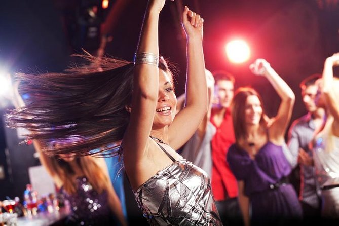 Vegas Rock Star Nightclub Tour - Meeting your host and getting the night moving