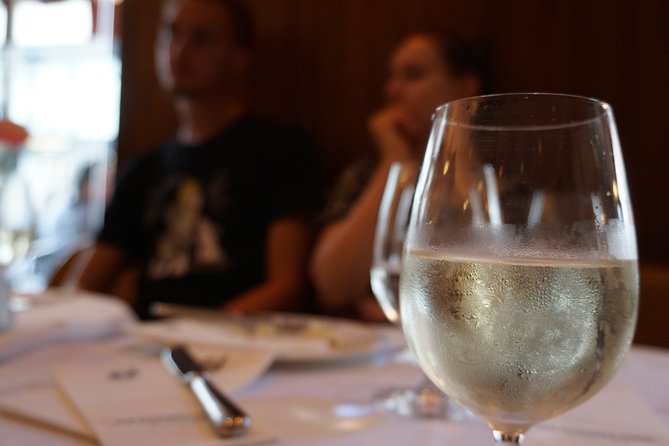 Vienna Nightlife Experience: Food, Wine, Cocktails & Vibes - What makes this Vienna evening special