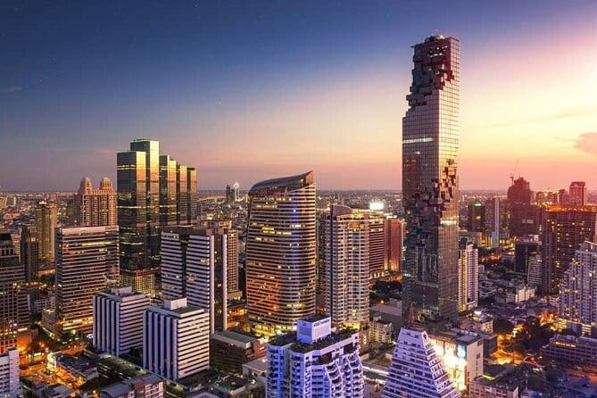 "View" Bangkok Rooftop Bar and Restaurant Dining Package - The complimentary cocktail and the bar menu