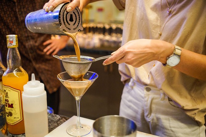 Virtual Experience: Cocktails & Stories From Vietnam - How the 80 minutes are likely to unfold