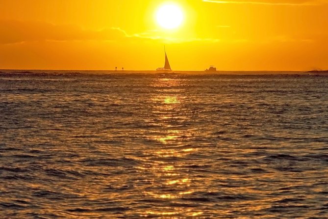Waikiki Signature Sunset Catamaran Sail - The ride back to Waikiki