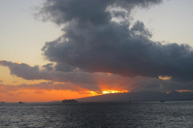 Waikiki Signature Sunset Catamaran Sail - Is $89.95 a fair price?