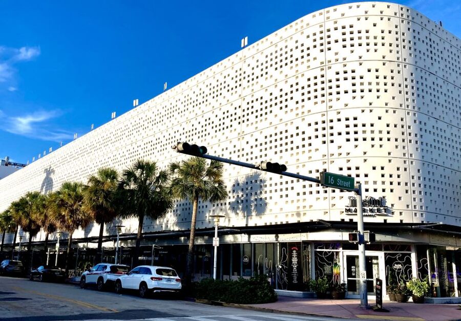 Walking Tour with Cocktails(optional) Miami - Who will enjoy this tour most?
