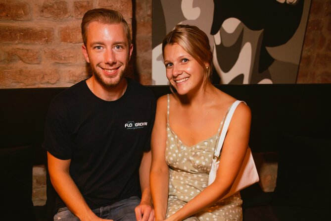Wednesday Night Live Music and Cocktails Ticket in Kontakt Bar - The seating problem deserves serious attention