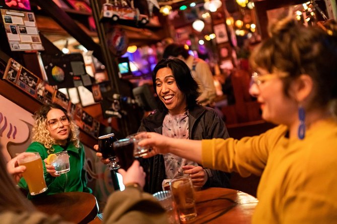 Weird Bar Crawl with Fanatical Local - What makes this Portland bar crawl different