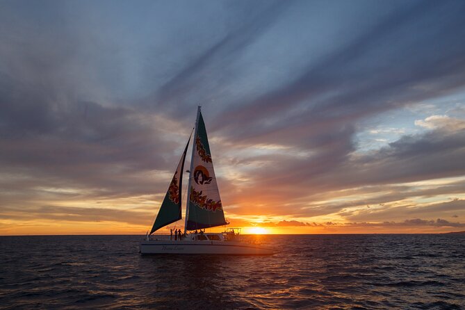 West Oahu Sunset Cocktail Cruise with Appetizers - Sailing past Makaha Valley in the late light