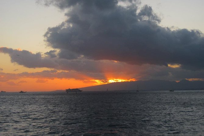 West Oahu Sunset Cocktail Cruise with Appetizers - Sunset, stars, and the ride back to Waiʻanae