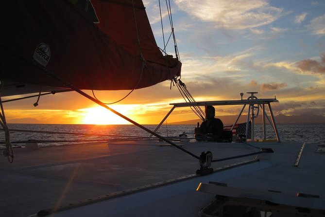 West Oahu Sunset Cocktail Cruise with Appetizers - Crew quality makes the biggest difference
