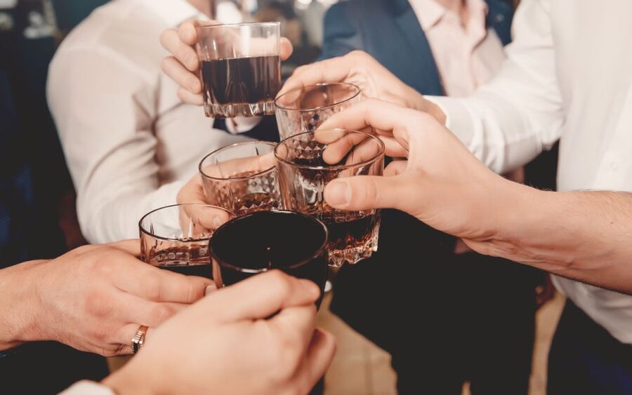 Würzburg: Bar & Club Tour with free Shots & VIP entry - How the bars compare, and where expectations matter